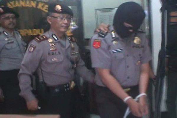 Polisi Gadungan Peras Warga Bandung Barat