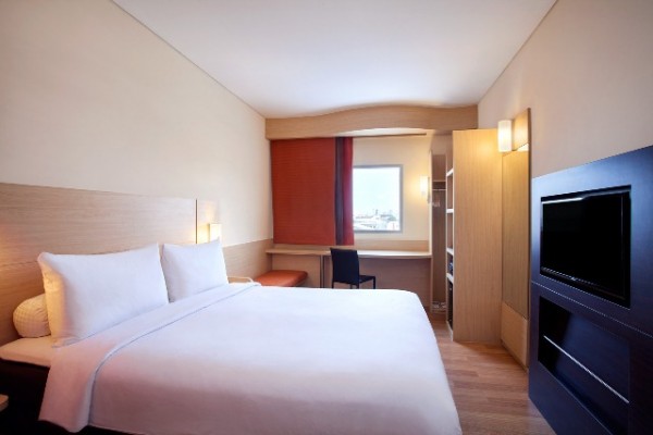 Double Bedroom -opt 2