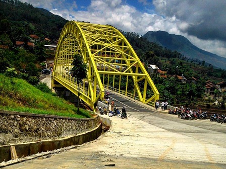 Jembatan Cukang Monteng Ibun Kab Bandung2