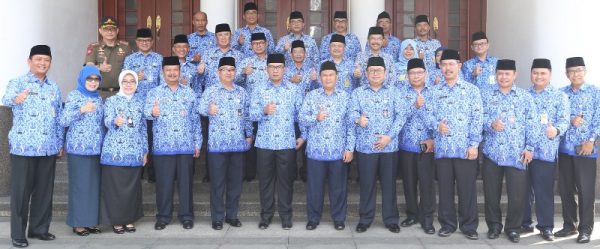 Wali Kota Bandung Ridwan Kamil saat peringatan Hari Otda tingkat Kota Bandung, Senin (25/4). by Humas Pemkot Bandung
