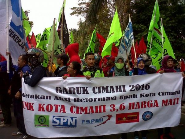 cmh-Buruh Tuntut UMK
