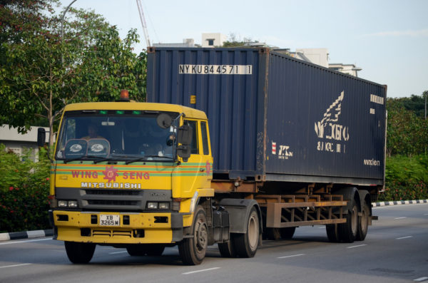 truk tronton