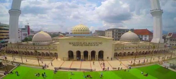 Masjid-Raya-Bandung
