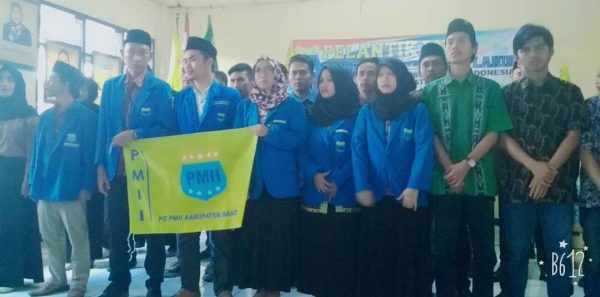 PMII Kab Bandung masa khidmat 2017-2018 dilantik di Aula FKIP Universitas Bale Bandung, Minggu (30/4). by PMII