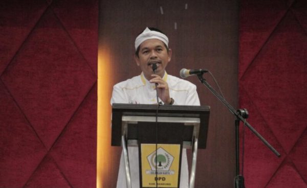 Ketua DPD Golkar Jabar Dedi Mulyadi saat Rakerda Golkar Kab Bandung di Sutan Raja Soreang, Sabtu (8/4). by ist