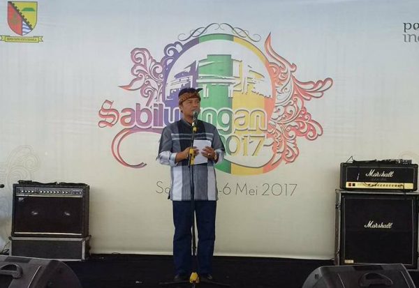 Bupati Bandung H. Dadang M Naser saat membuka Sabilulungan Fair II tahun 2017 di Bale Rame Soreang, Rabu (3/5).