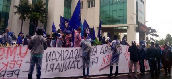 demo buruh kbb