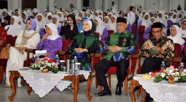 Wagub Jabar Deddy Mizwar membuka Muktamar XI Wanita Islam (WI) di Gedung Merdeka, Bandung, Jumat (4/11). by Humas Pemprov Jabar