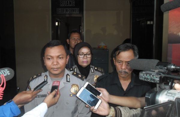 Kabg Ops Satintelkam Polres Bandung Kompol Widi Setiawan. by iwa/bbcom
