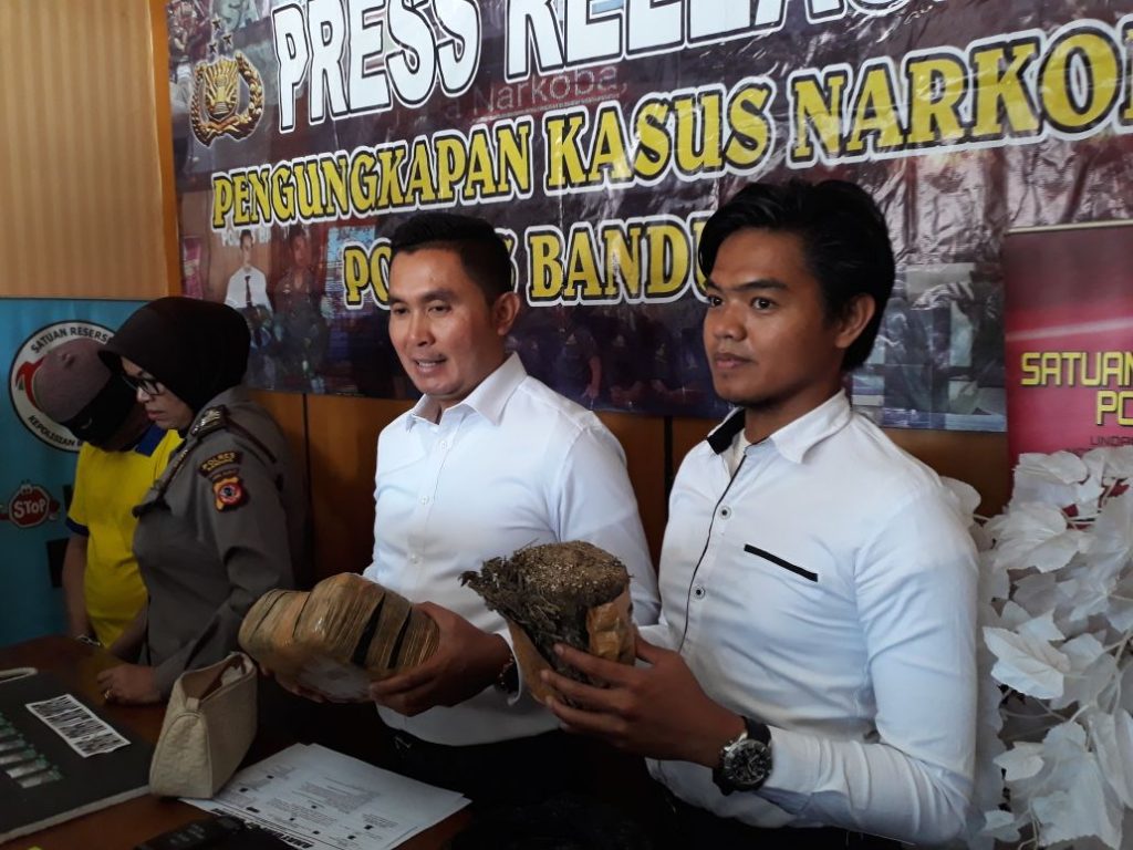 Polsek Pasirjambu Bekuk 2 Kurir Ganja