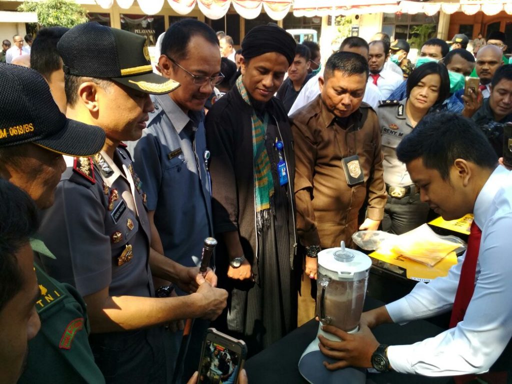 Satnarkoba Polrestabes Bandung Musnahkan Narkoba Senilai Rp1,4 M
