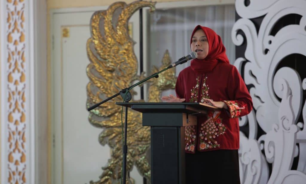 Kunjungi Warga yang Isoman, Ineu Dorong Kesadaran Masyarakat untuk Divaksin