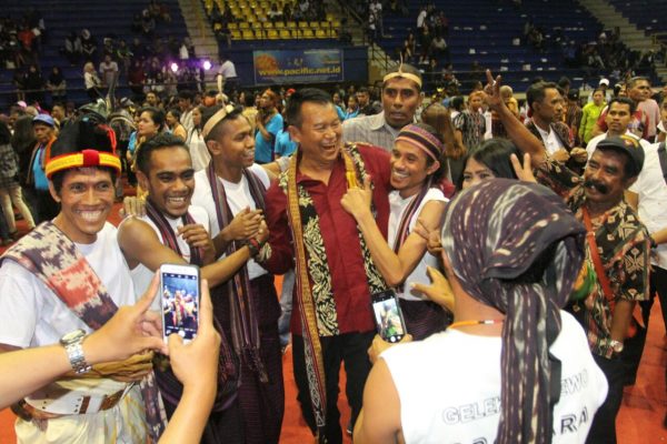 Di Depan Ribuan Masyarakat NTT, Kang Hasan Siap Jaga Kebhinekaan di Jawa Barat