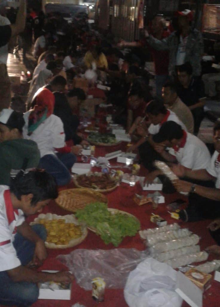 Sedapnya Nasi Bancakan Bandung