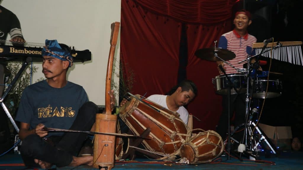 Ada Alunan Bonceret di Malam Peringatan Sumpah Pemuda