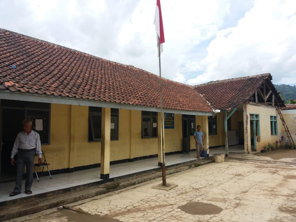 SMP Darmayanti Cimaung Butuh Rehab 2 Kelas