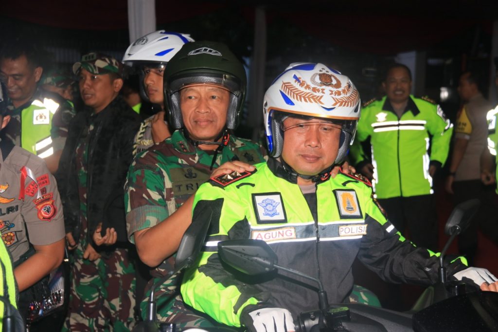 Jelang Pilpres Pangdam-Kapolda Patroli Bareng