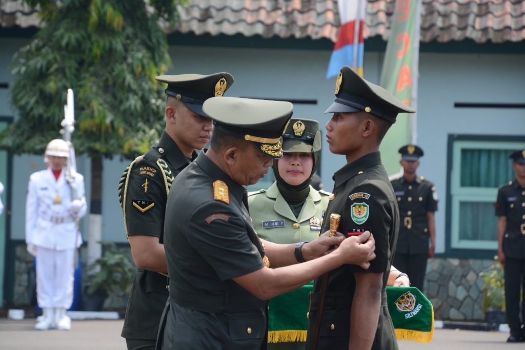 Pangdam III/Siliwangi Lantik 360 Lulusan Dikmata TNI AD