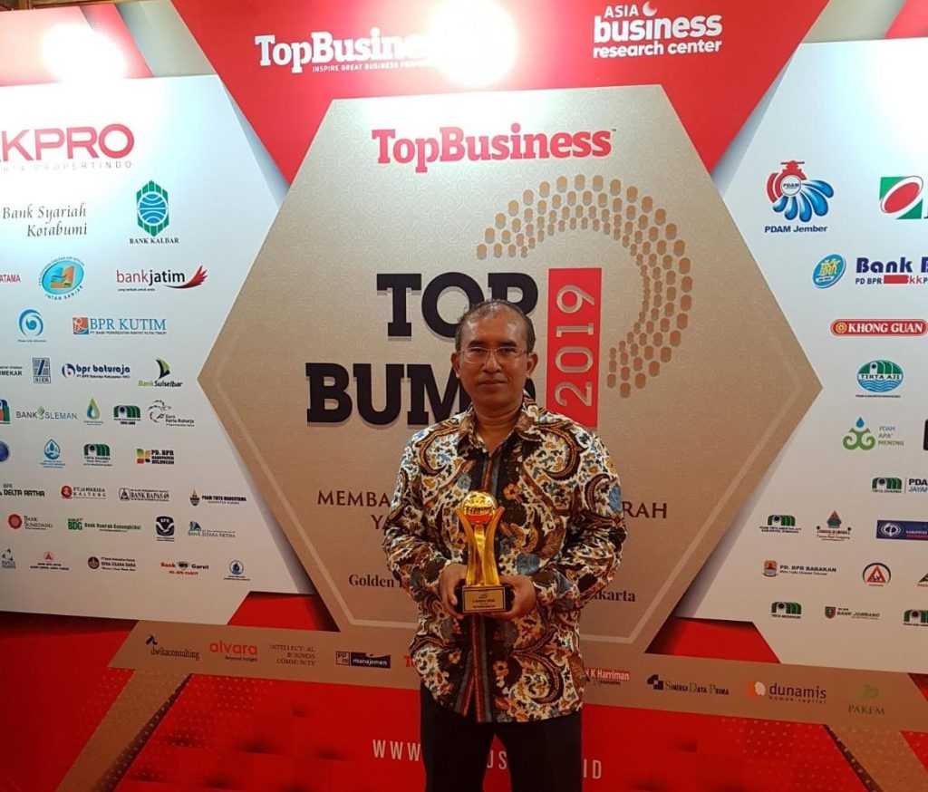 BPR Kerta Raharja Kab Bandung Raih TOP BUMD 2019