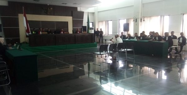 sidang vonis smith