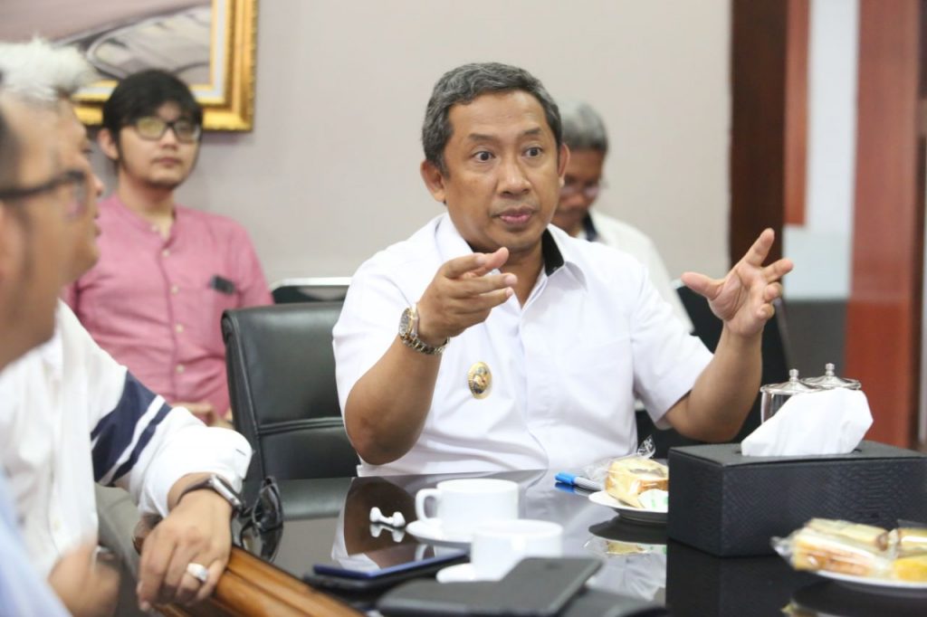 Yana Minta Pengusaha Bangun Fasilitas Publik