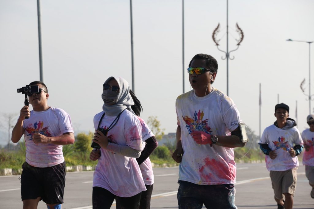 Ribuan Runners Antusias Ikut Sabilulumpat Color Run 2018