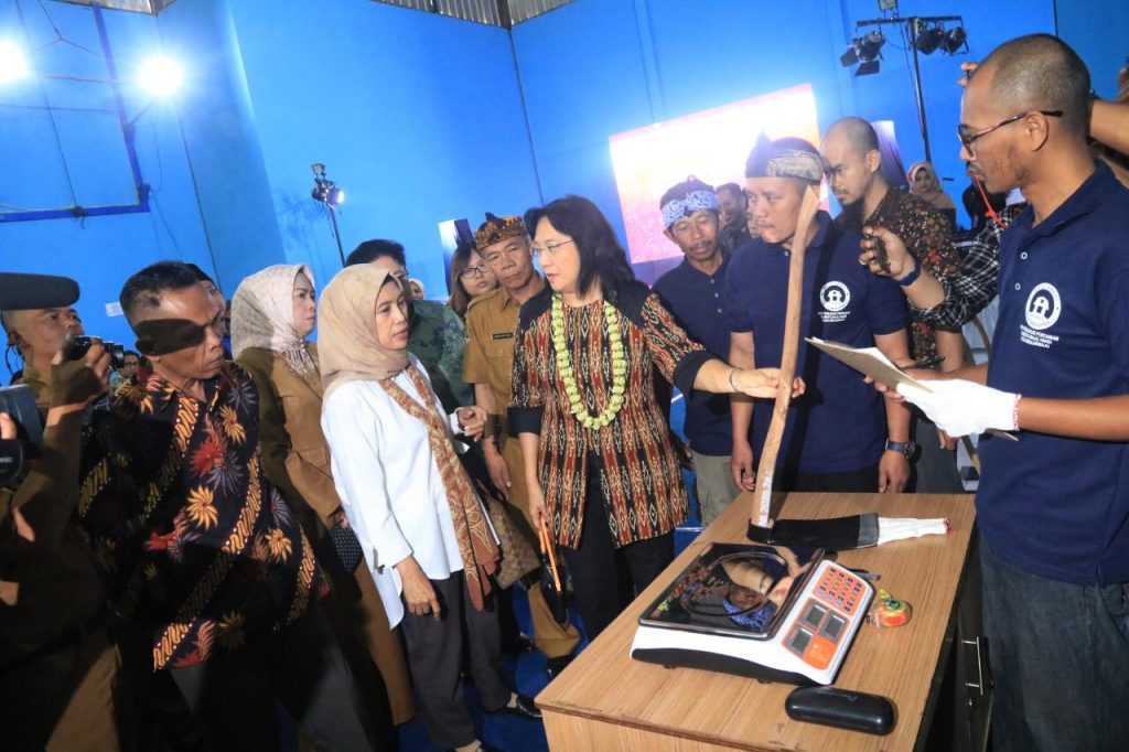 Kemenperin Resmikan Material Center di Pasirjambu