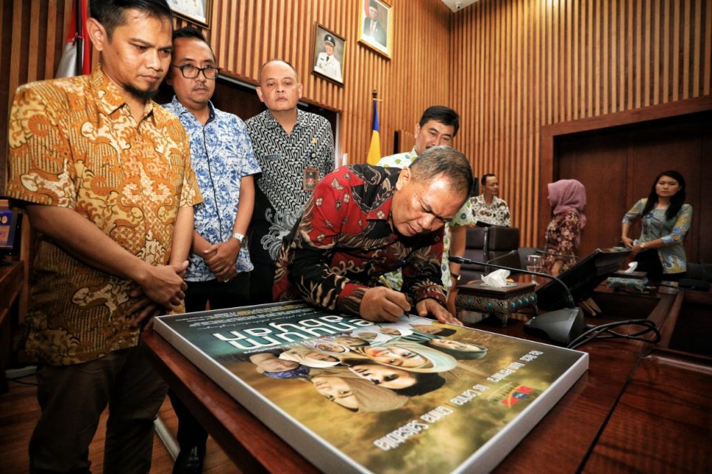 Mang Oded Kaget Disuruh Akting di Film “Senyum Sabyan”