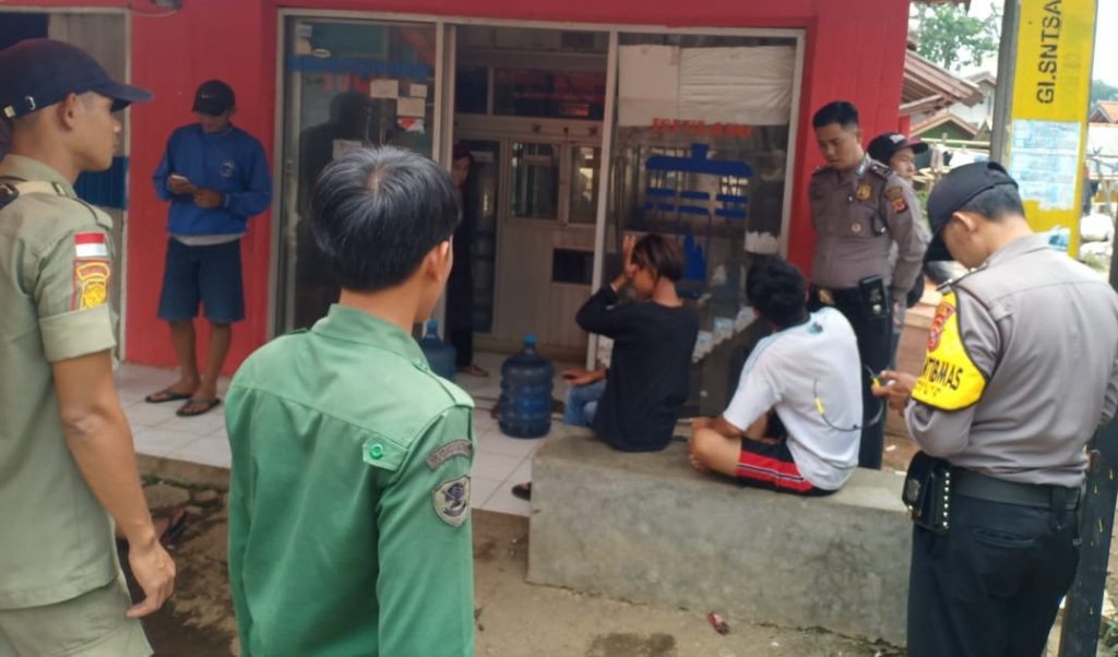 Polsek Pacet Himbau Warga Taati Saran Pemerintah