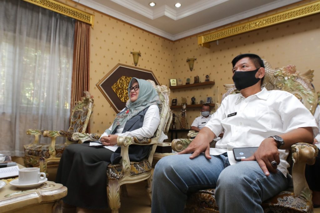 Teh Nia; Ciptakan Keluarga Keren dengan 8 Fungsi Keluarga