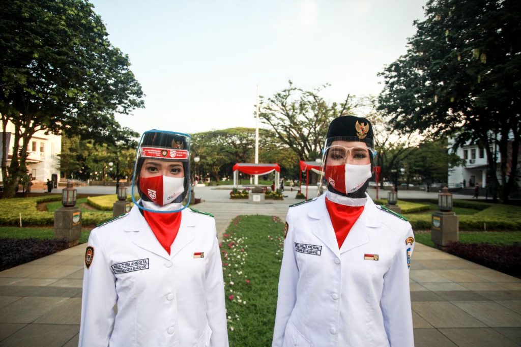 Menjadi Pengibar Bendera di Masa Pandemi