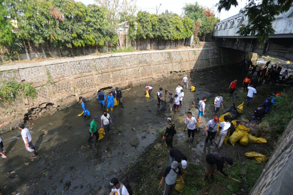 Sungai Cikapundung, Sungai Purba yang Kini Modern