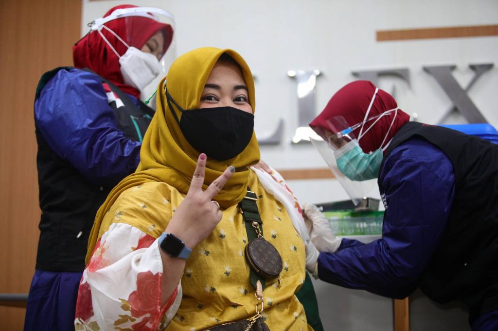 Mudah Lapar Usai Divaksin, Risa Sarasvati: Kayaknya Bawaan Lahir