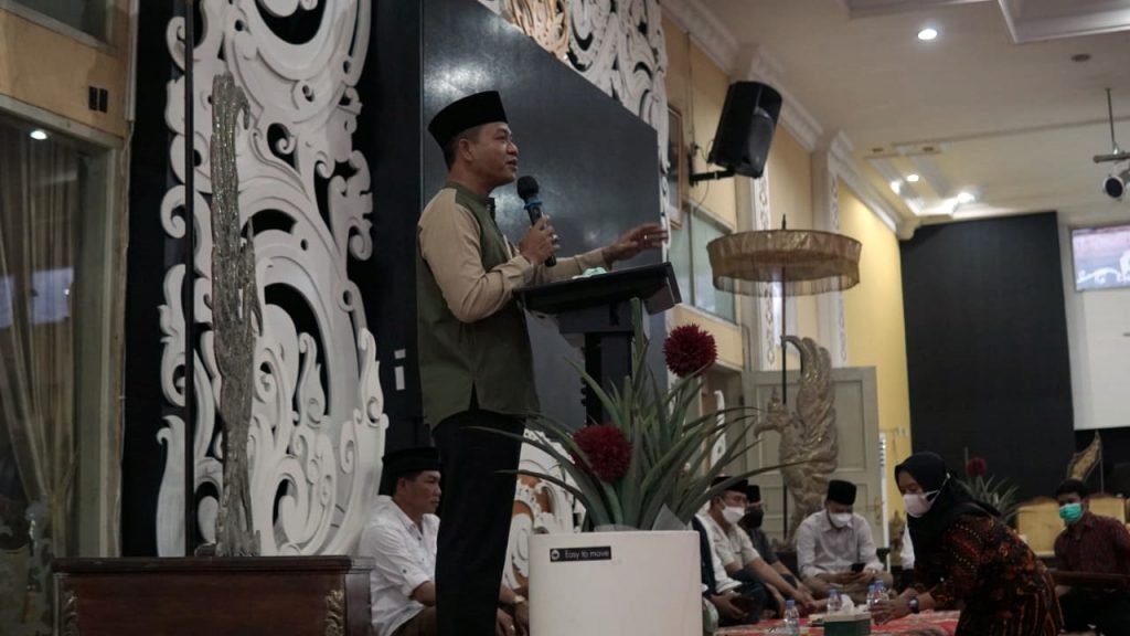 Bupati Bandung Ajak Bukber Anak Yatim di Rumah Dinas