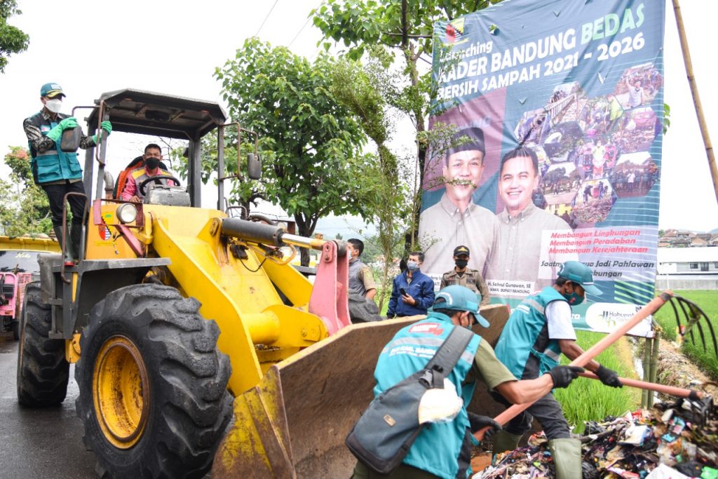 Pemkab Bandung Bentuk 306 Kader Bersih Sampah