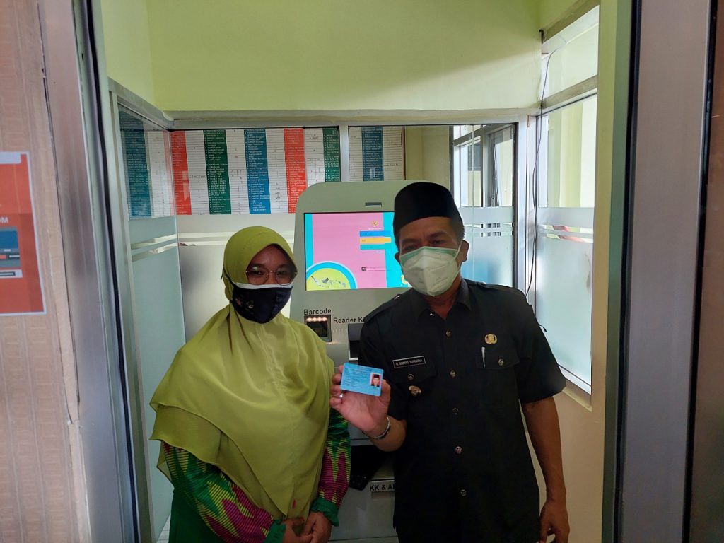 Realisasikan Janjinya, Bupati Bandung Launching Anjungan Dukcapil Mandiri