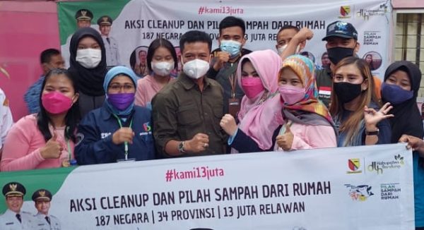 Bupati Bandung: Dari Sampah Bisa Hasilkan Uang