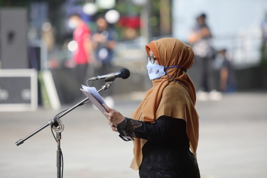 Jadi Pembaca Sejarah Singkat Kota Bandung, Camat Antapani Belajar Bahasa Belanda