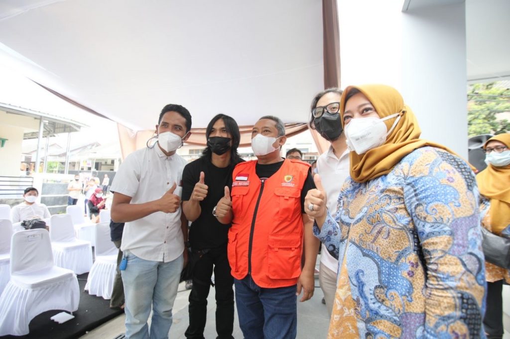 Yana Mulyana Minta Apotek Tampilkan Poduk UMKM
