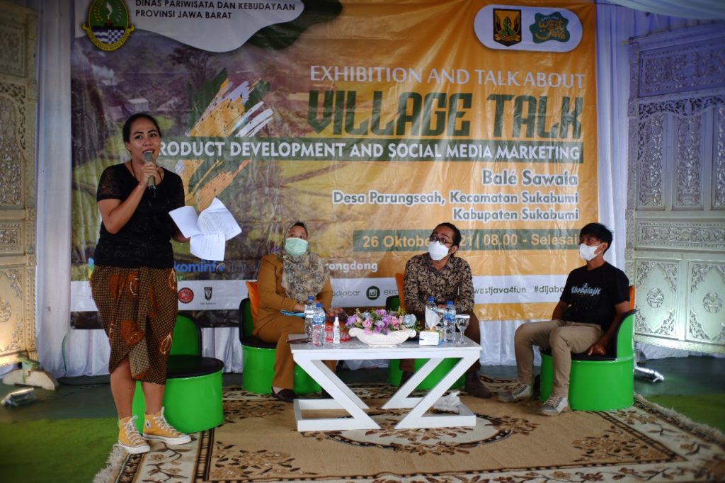 Village Talk Disparbud Jabar Angkat Ekraf Berbasis Kearifan Lokal