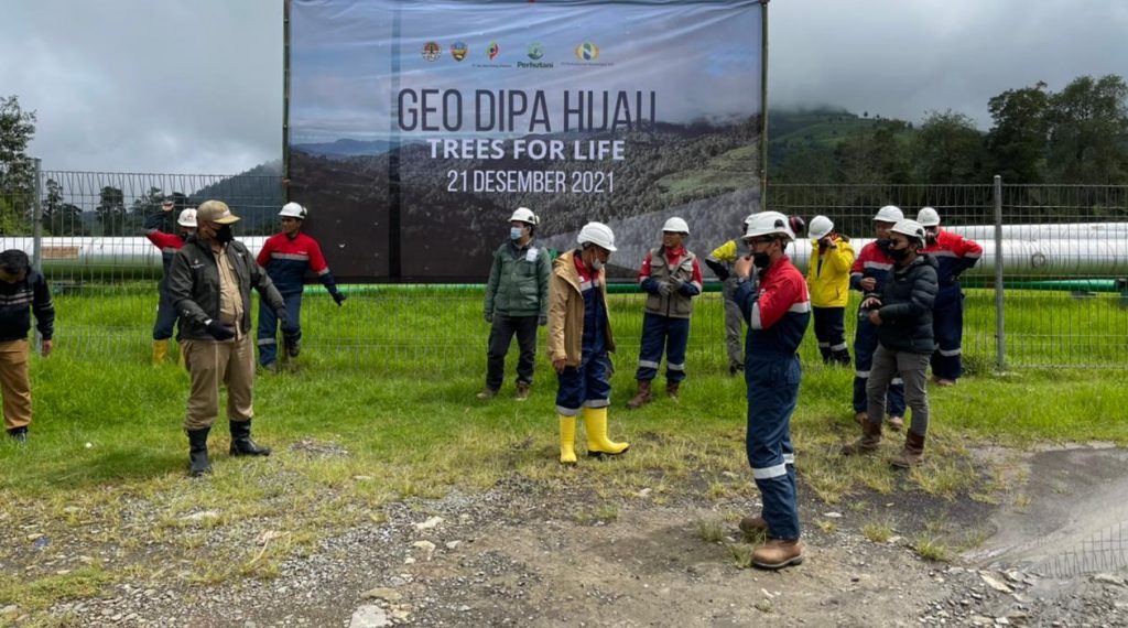 Geo Dipa Energi Tanam 7.500 Pohon di Gunung Tilu