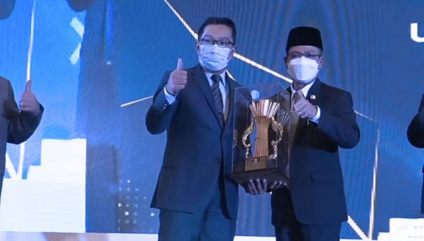 Inovasi SimpelBedas Raih Penghargaan Pembangunan Daerah Jawa Barat 