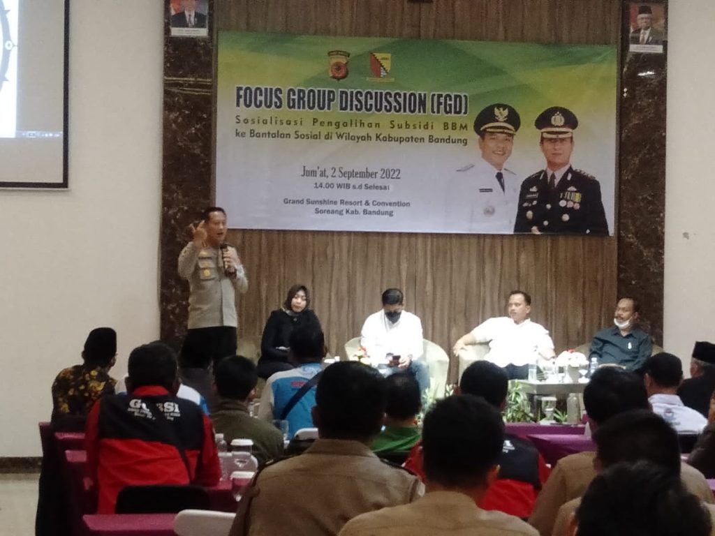 Polresta Bandung Gelar Sosialisasi Pengalihan Subsidi BBM ke Bantalan Sosial