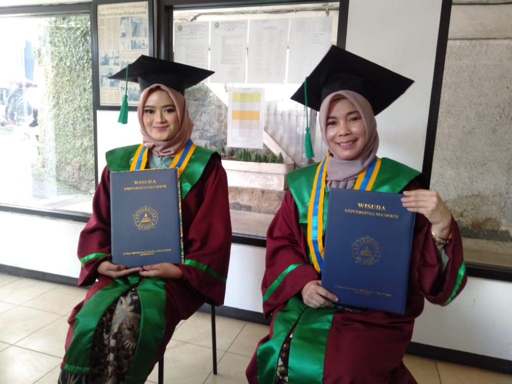 Yanthi Suzanthi dan Yunita Sri Wulandari, Wisudawati Ma’soem University, Ini Katanya