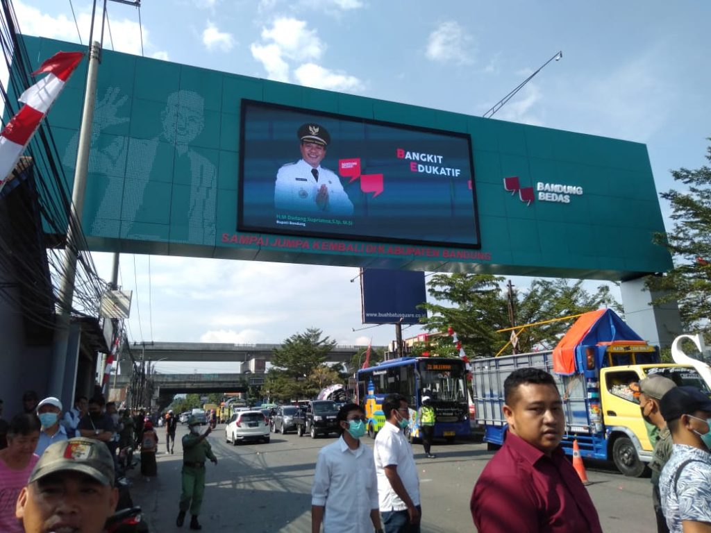 Gapura Videotron Bandung Bedas Sarana Informasi Masyarakat