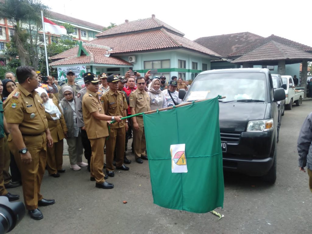 Pengendalian Inflasi Daerah, Bupati Dadang Supriatna Launching OPM Bersubsidi
