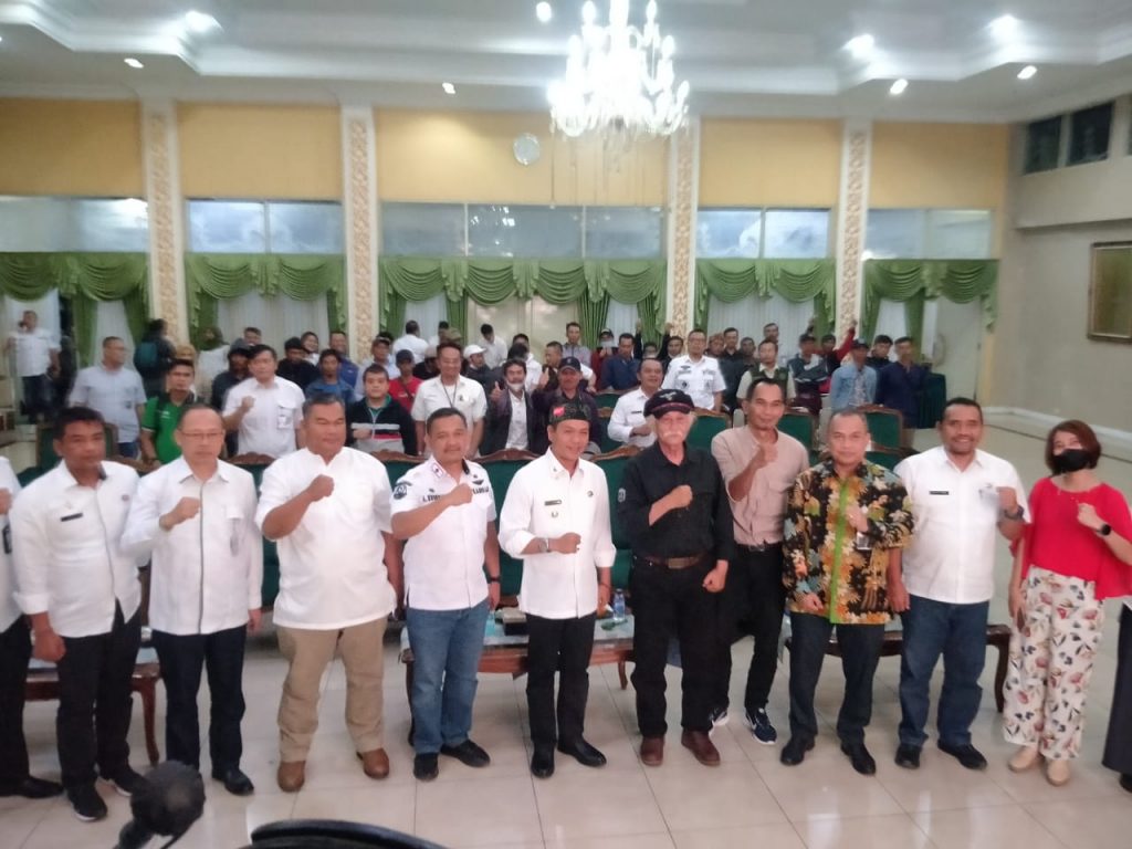 Puluhan Petani Ikuti Bimtek Budidaya Lebah Madu