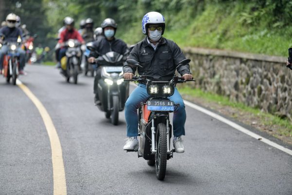 Jabar Paling Siap, Ridwan Kamil: Tahun Ini PNS Tidak Boleh Pakai Kendaraan Dinas Berbasis BBM