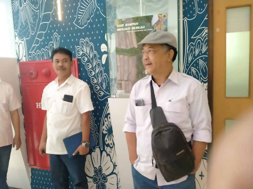 Hijaukan Lahan Melalui Program Restorasi Kawasan Berbasis Pesantren