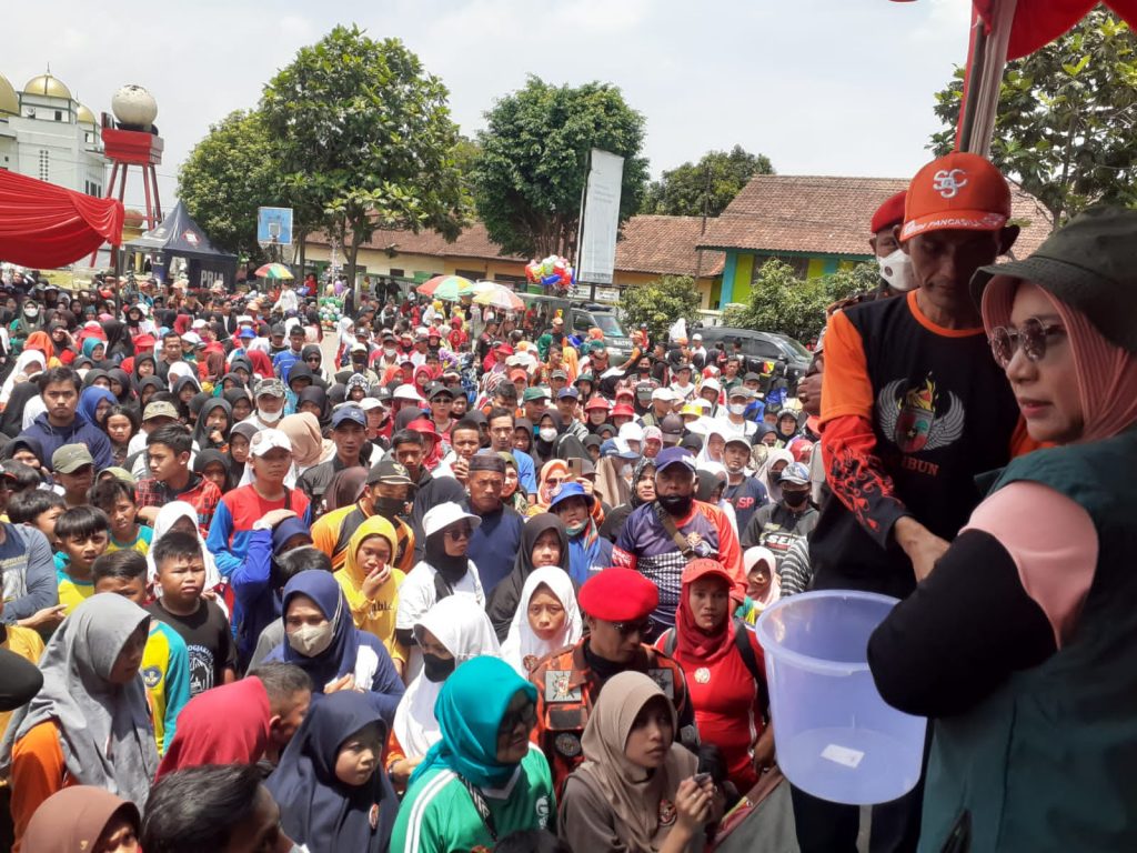 Hadiah Utama Umrah, Jalan Santai Ibun Berkeringat Diikuti 6.000 Peserta